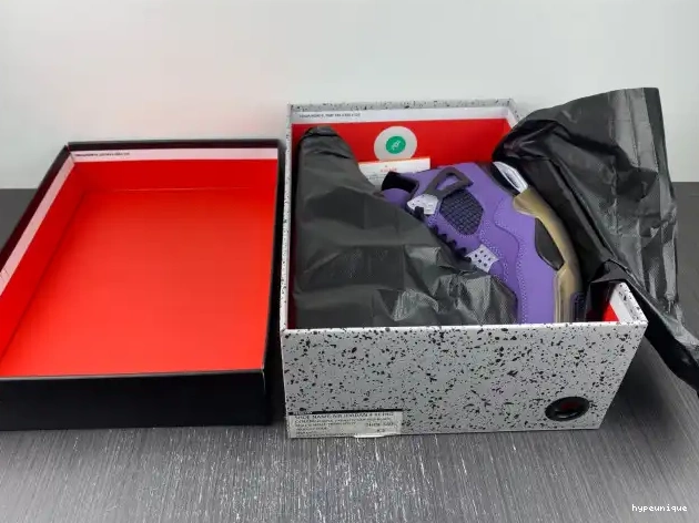 HYPE Jordan Travis (Friends LN4 4 Scott Retro Family) Purple and 766296 0605
